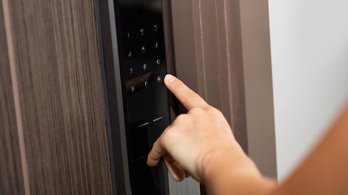 Kelebihan dan Kekurangan Smart Door Lock dari Keamanan dan Fungsional