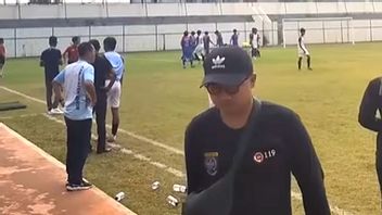 match de football Popwilda Jabar au stade Merpati Depok Ricuh, spectateur de gangs criant