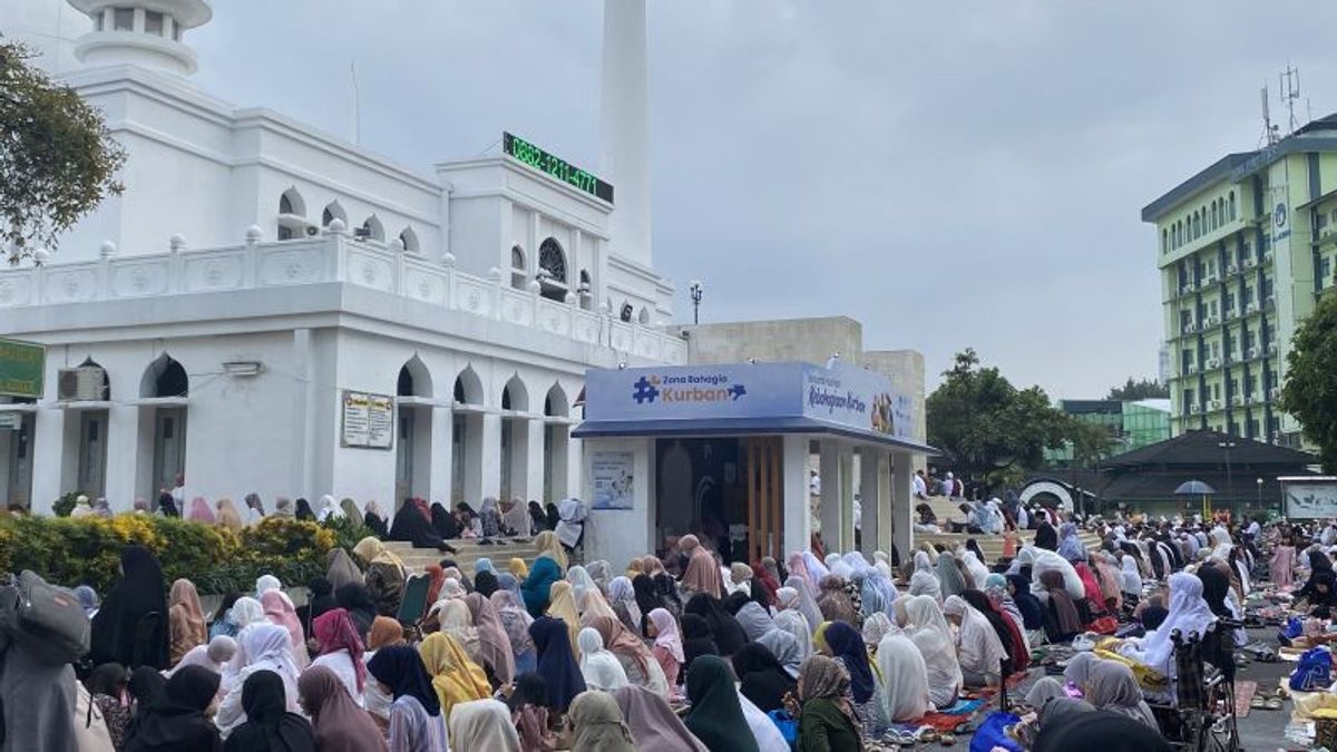 Jemaah shalat Iduladha di Masjid Al-Azhar Melimpah Hingga ke Halaman