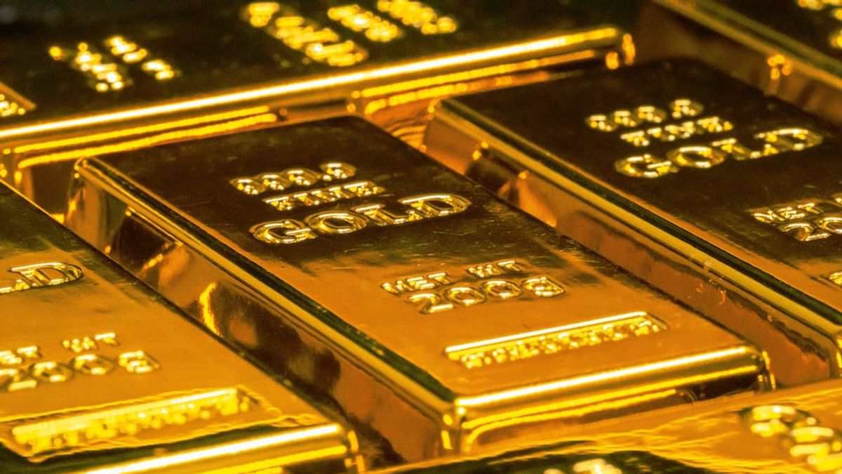World Gold Prices Slumped After The Fed Chair's Statement About The Increase In Interest Rates