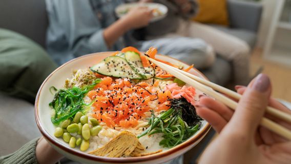 日本印尼游客最喜欢的美食:樱花国的美味冒险