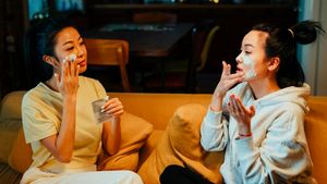 Pakar Ungkap Skincare yang Tepat untuk Usia 20an hingga 50an