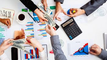 Smart Steps To Manage Finance To Make Life More Comfortable