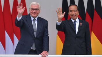 في القصر الرئاسي الإندونيسي، جوكوي والرئيس الاتحادي الألماني يناقشان الحرب الروسية الأوكرانية