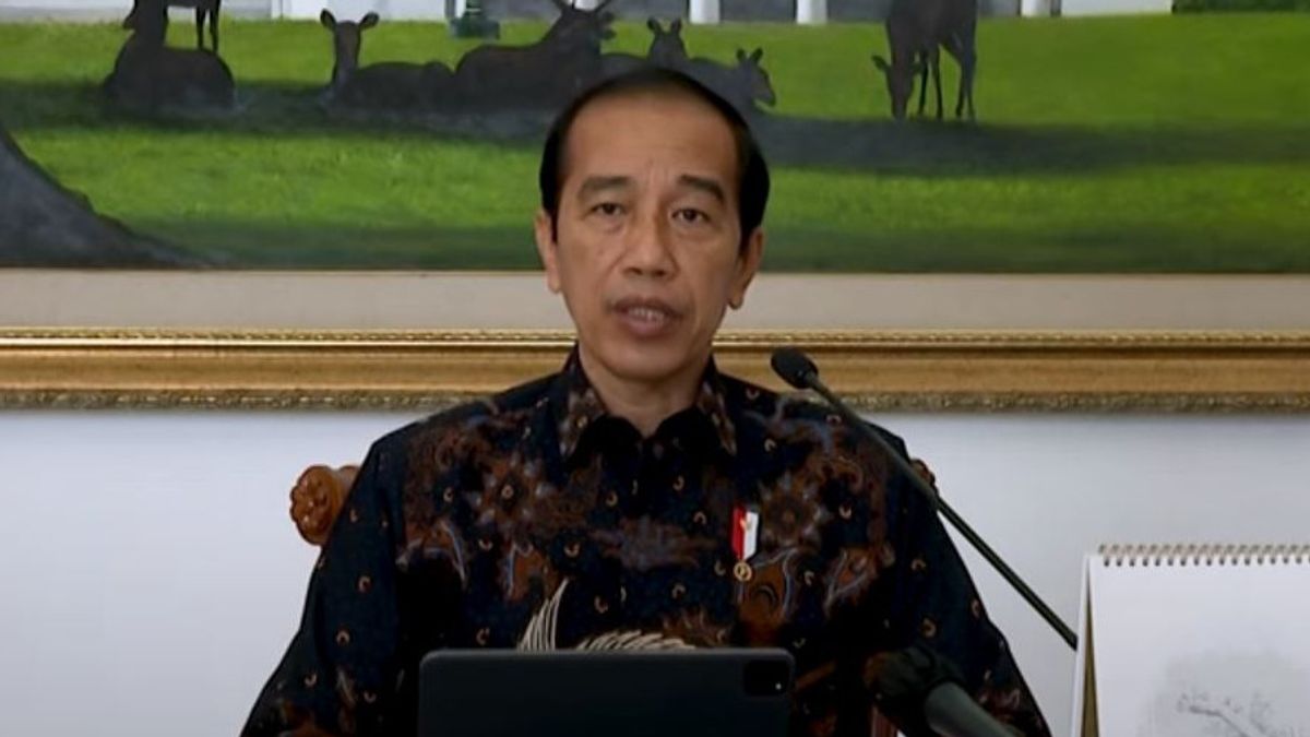 Jokowi : COVID - 19 حالة الطفرة التحولات وراء جزيرة جاوة بالي
