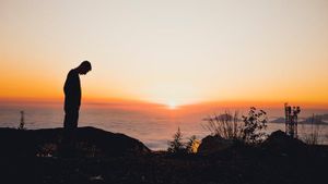 Pria Diam saat Bertengkar dengan Pasangan, Simak Alasannya