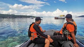 The SAR Team Added A Suicide Youth Search Tool To Jump From The Barelang Batam Bridge