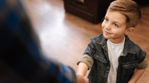 7 Keterampilan Sosial untuk Anak yang Wajib Dibekalkan Orang Tua