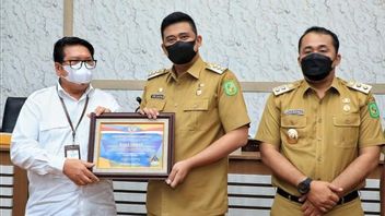 Medan Mayor Bobby Nasution Receives WTP Award From Minister Of Finance Sri Mulyani