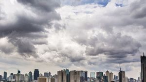 Cuaca Jakarta Hari Ini Didominasi Berawan, Hujan Ringan Turun Siang-Malam