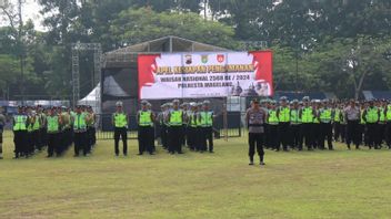 866 membres du personnel arrêtent la fête du Waïak à Borobudur