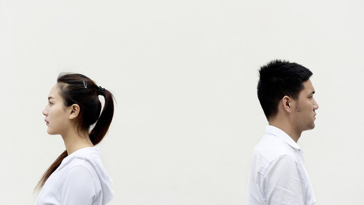 Kenali Ciri-Ciri <i>Anxious Attachment Style</i> dan Dampaknya dalam Hubungan Percintaan