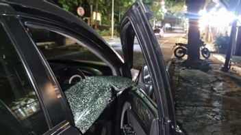 バンドンのジャーナリストの車が強盗に遭い、警察が目撃者をチェック