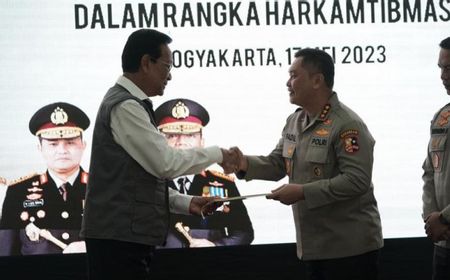 Kabaharkam Resmikan Pembentukan Polisi RW di Yogyakarta