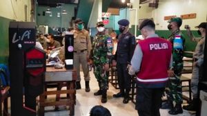 Razia Prokes di Medan Rutin Dilakukan Petugas Gabungan di Malam Hari