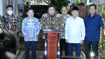 Ketum Golkar Airlangga Hartarto要求该地区和中心的所有干部跟进与PPP和PAN的会议