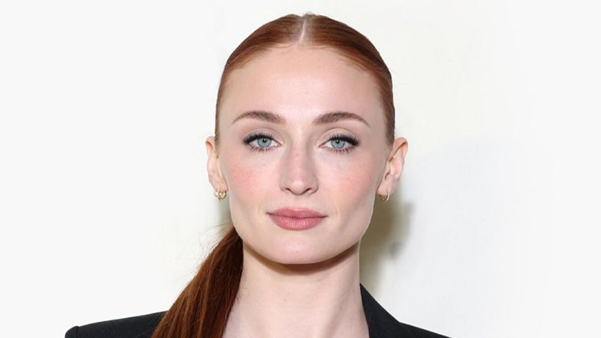 索菲·特纳(Sophie Turner)成为新的拉拉 Croft,明年的拍摄