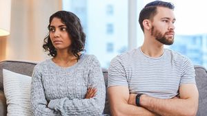 5 Cara Menghilangkan Pola Pikir Toksik yang Bisa Menghancurkan Hubungan