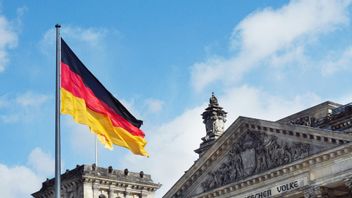 German Court Sentences Syrian Man To Life Stabbing 3 People To Death