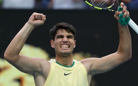 Alcaraz Tumbangkan Carballes Baena Dua Set Langsung di Miami Open