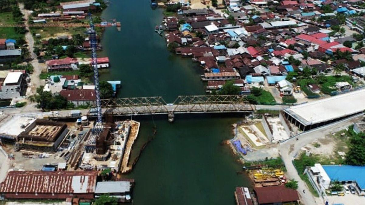 Pupr Ministre Basuki Hadimuljono: Mars 2021, Sei Alalak Banjarmasin Kelar Pont Construit