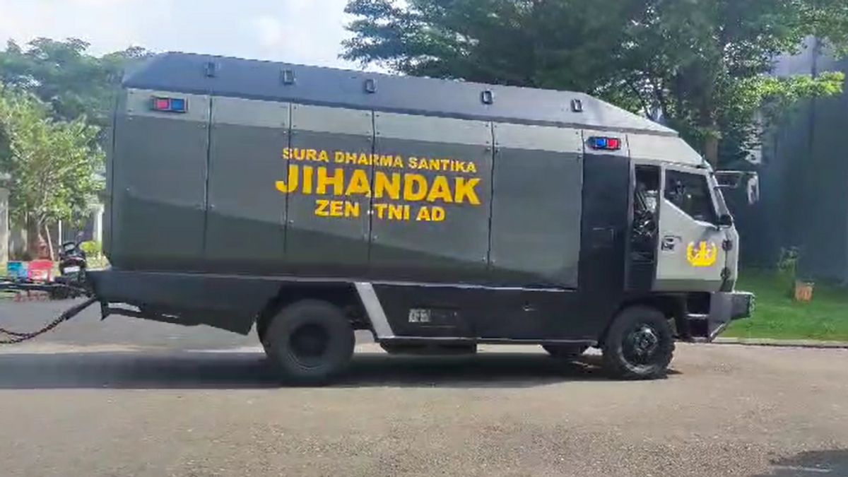 Jihandak TNI Still Sweeping Residents' Houses Looking For Explosives
