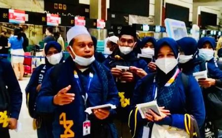 Polres Aceh Barat Bantu Keberangkatan 12 Jemaah Umrah yang Sempat Telantar di Bogor