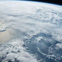 China akan Luncurkan 200.000 Satelit Saingi Starlink