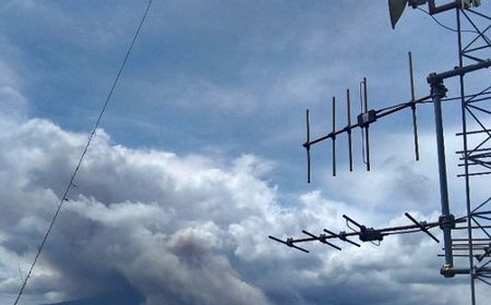 Gunung Semeru Kembali Luncurkan Awan Panas Guguran Hingga 5 Kilometer