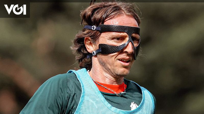 Modric Back to Help Milan Fight for Champions League Tickets