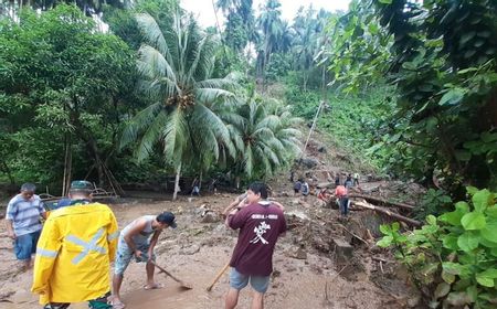 Banjir dan Longsor Melanda Sejumlah Lokasi di Pulau Siau Sulut, Pemkab Dirikan Dapur Umum Bagi Warga