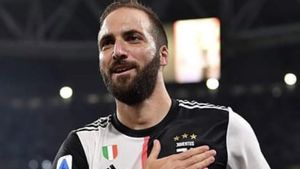 Di Akhir Konferensi Pers Juventus vs Maccabi Haifa, Allegri Titip Salam untuk Higuain: Melihatnya Bermain Adalah Kesenangan