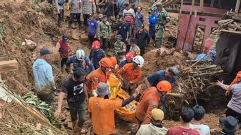 SAR 팀은 메카 라하유 수메단에서 빙하에 깔린 피해자를 성공적으로 구출했습니다.