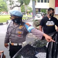 Polisi Tangkap Pria yang 8 Kali Tembaki Mobil Alphard Pengusaha Tekstil di Solo