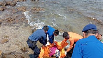 Unidentified Woman's Body Found On The Beach Of Kelapa Doyong, South Lampung