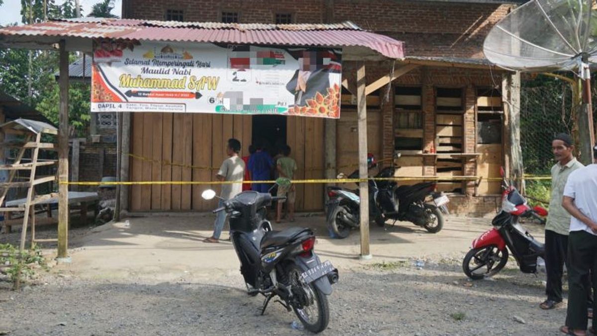Police Investigate Finding The Body Of A Woman Wrapped In A Sack Buried In A House In Pidie Aceh