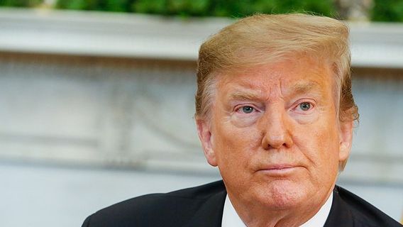 Banyak Pihak Setop Penggunaan Hydroxychloroquine untuk COVID-19 Tapi Trump Berkeras Menggunakannya