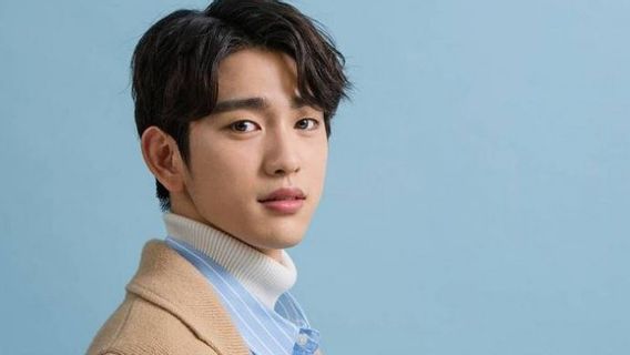 Jinyoung GOT7 Pertimbangkan Tawaran Peran dalam Drama Korea Terbaru