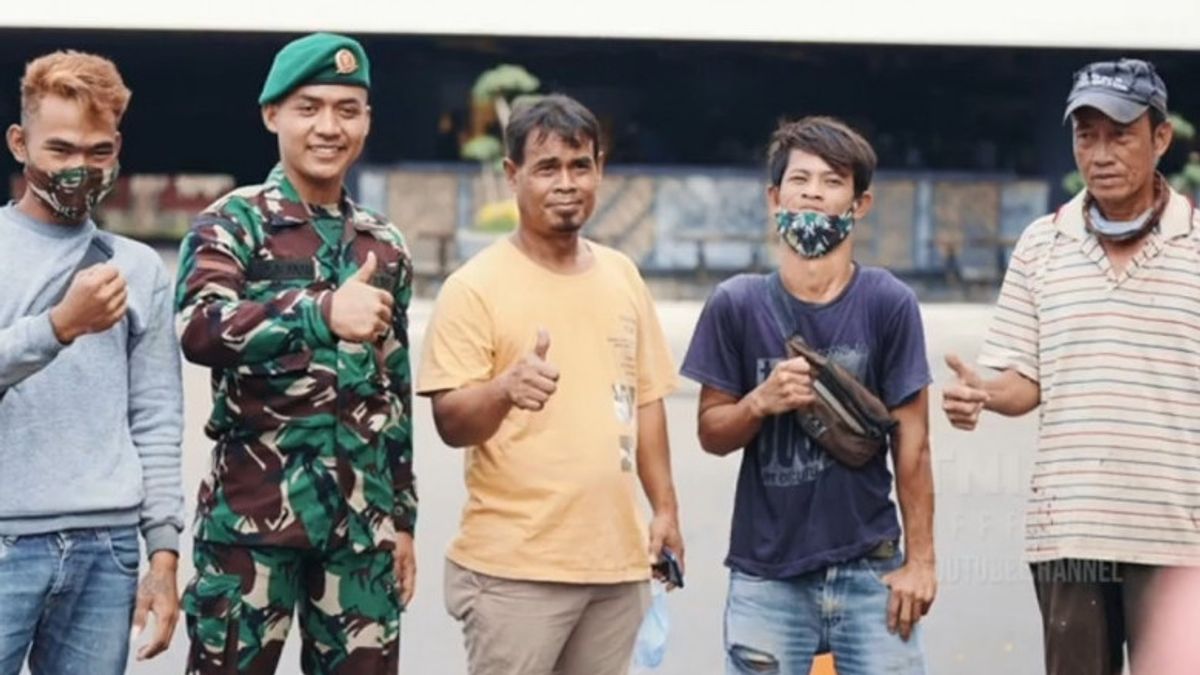 رسالة رئيس أركان الجيش إلى البناء الذي يصبح جنديا TNI: لا تنسى الأصدقاء