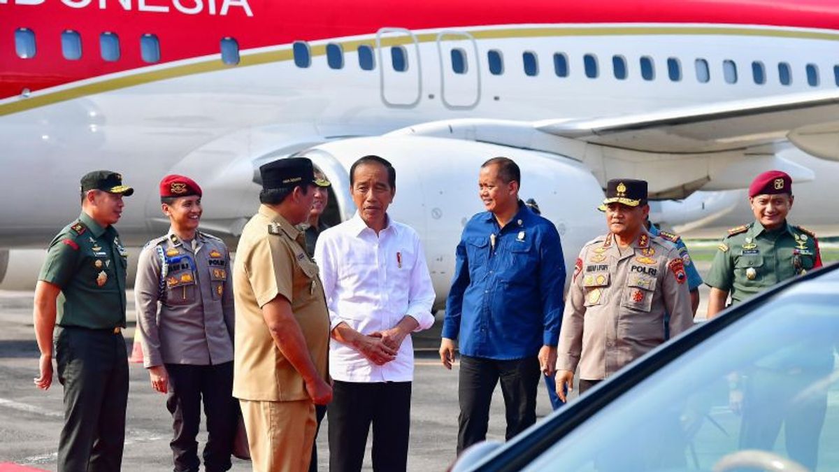 Jokowi inaugurera officiellement la zone industrielle de batang et après 16 000 pairs de chaussures PT Yih kuh