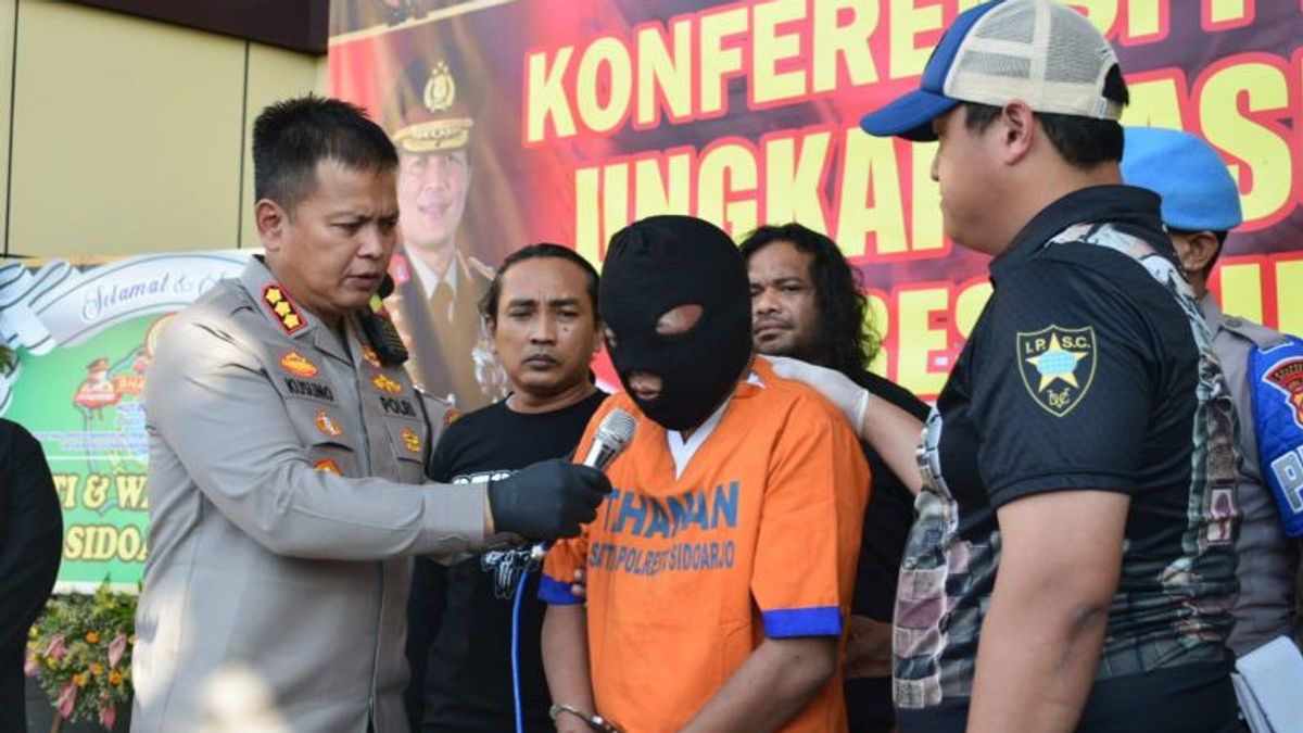 يعترف Juragan Rongsokan مطلق النار في Sidoarjo بأنه وعد بمكافأة قدرها 100 مليون روبية