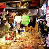 7 Street Food yang Wajib Dicoba di China, Kuliner Kaki Lima Favorit Wisatawan