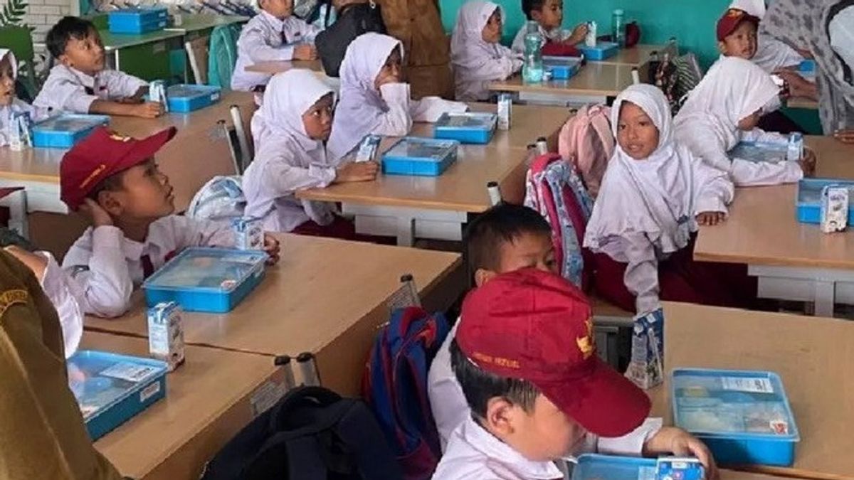 Masyarakat Bisa Gugat Pemerintah dalam Kasus Keracunan MBG
