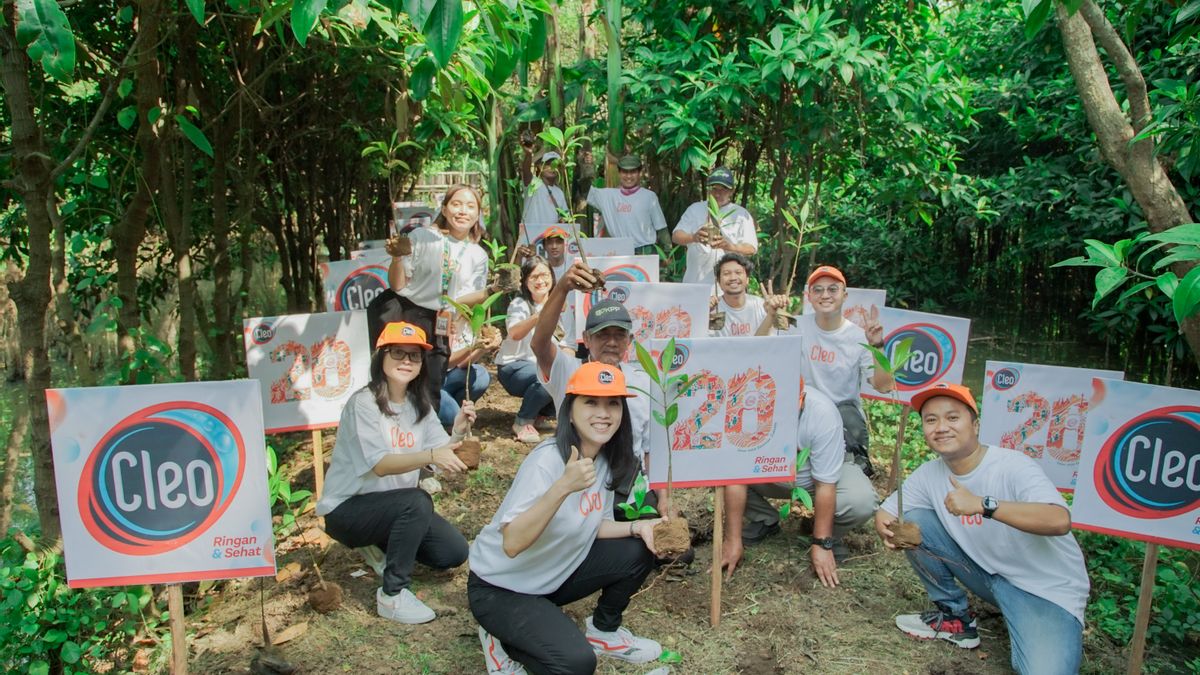 Peringati Hari Lingkungan Hidup, 20 Ribu Bibit Mangrove Ditanam Serentak di 10 Kota