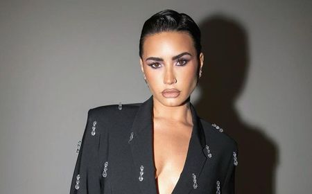 Demi Lovato Debut Sutradara lewat Film Child Star