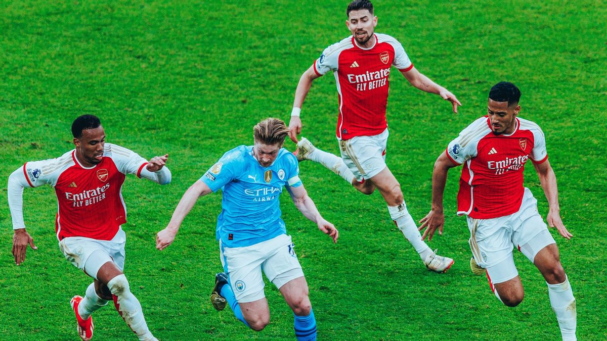 Man City dan Arsenal Gagal Menang, Liverpool Aman di Puncak 