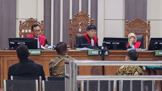 3名UGM教授因购买虚构可可的腐败案件被判处2-3年徒刑