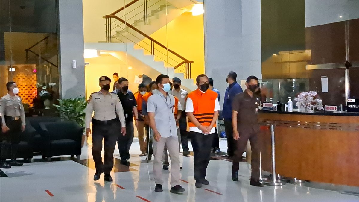Wakil Ketua DPRD Jatim Jadi Tersangka, Gunakan Rompi Oranye Tahanan KPK