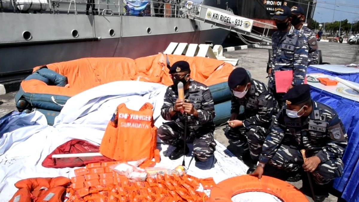 TNI AL Temukan Posisi KMP Yunicee di Kedalaman 72 Meter, Polisi Periksa ABK
