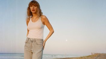 1989 Album (Taylor's Version) Taylor Swift Breaks 2 Spotify Records